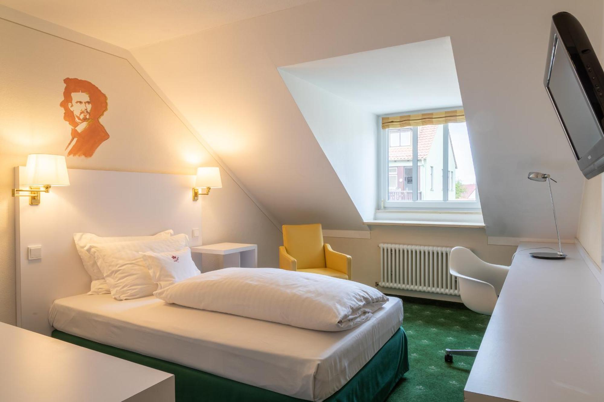 Hotel Koenig Ludwig II Garching bei München Dış mekan fotoğraf