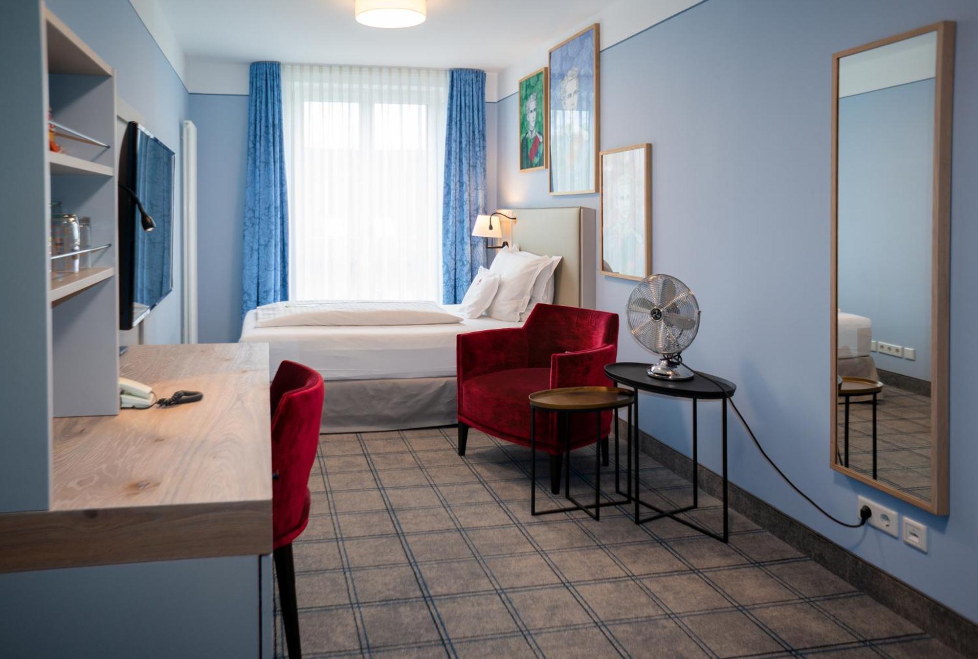 Hotel Koenig Ludwig II Garching bei München Dış mekan fotoğraf